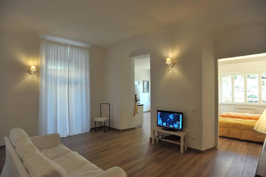 La Casa Di Enri E Nina Lägenhet Lerici Exteriör bild