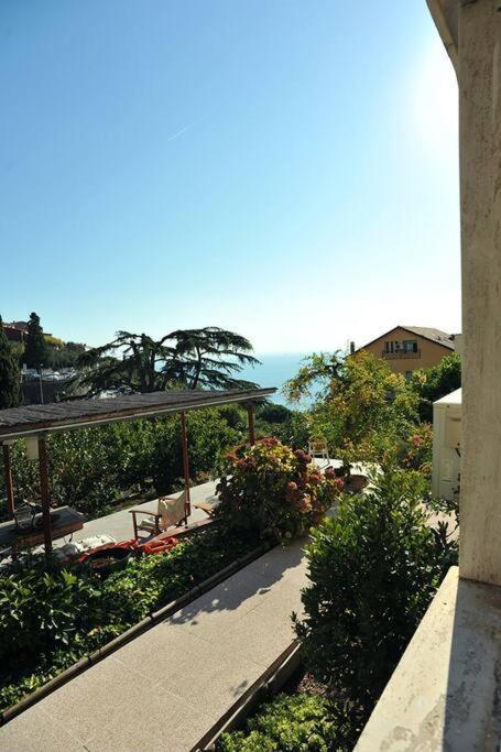 La Casa Di Enri E Nina Lägenhet Lerici Exteriör bild